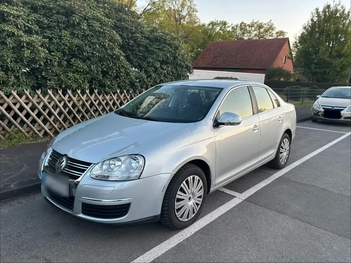 Gebraucht VW Jetta 150 PS (110 kW) 2006 Grau Limousine