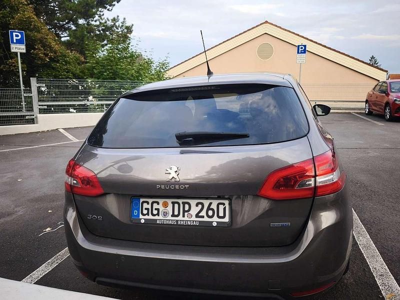 Gebraucht Peugeot 308 SW Allure 116 PS (85 kW) 2015 Kombi