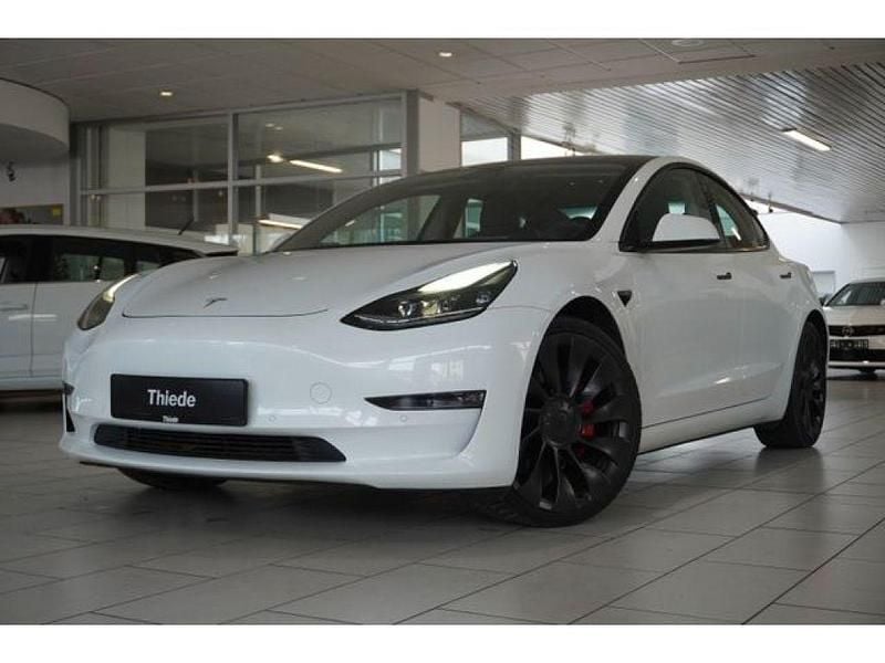 Gebraucht Tesla Model 3 Performance 461 kW (627 PS) 2021 Pearl white multicoat Limousine
