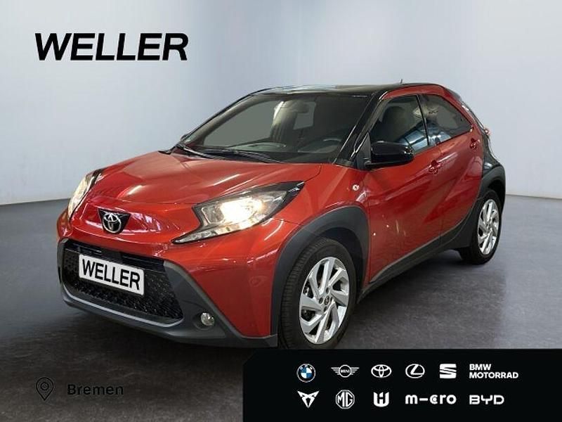 Rot Gebraucht 2022 Toyota Aygo Pulse Kleinwagen | 16.980 € (Fairer Preis) - Bild 1/3