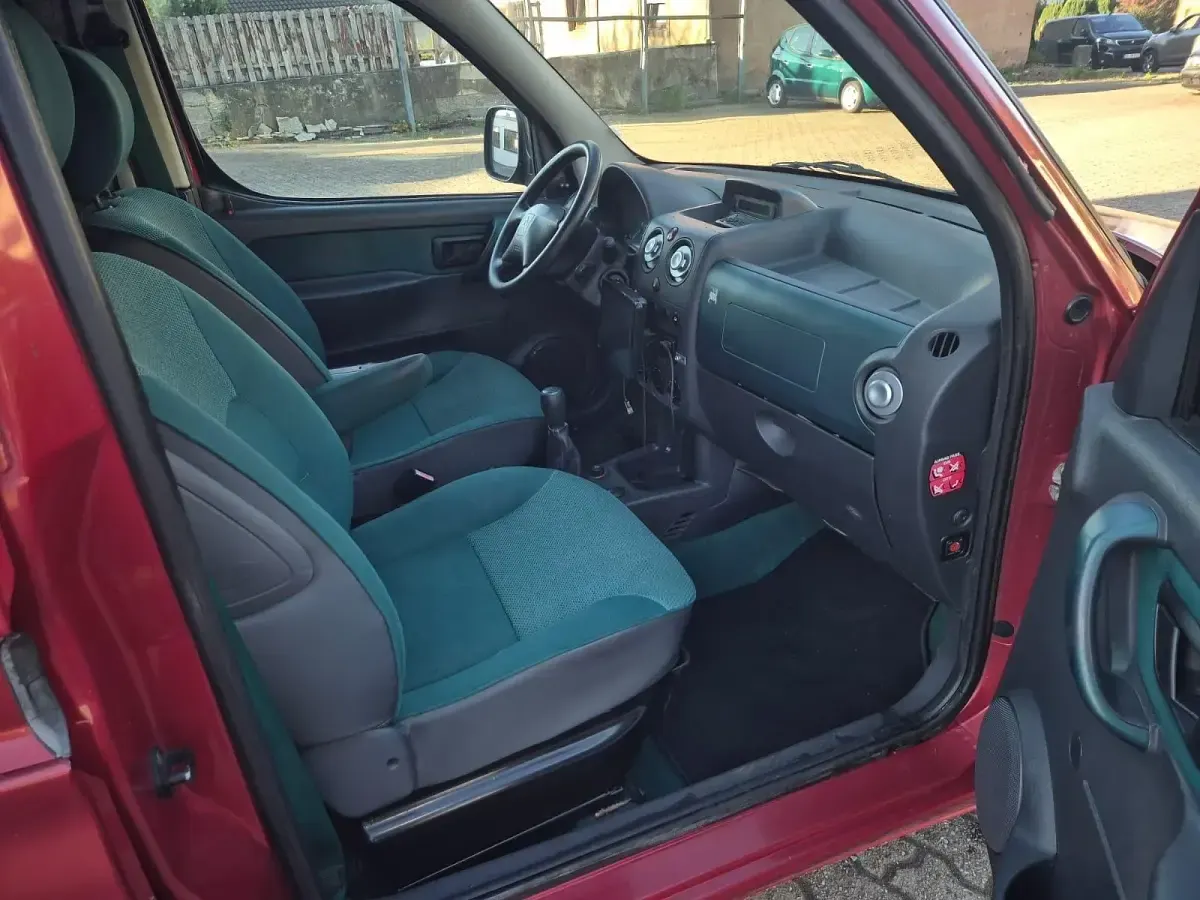 Gebraucht Citroën Berlingo 75 PS (55 kW) 2005 Rot Van / Kleinbus