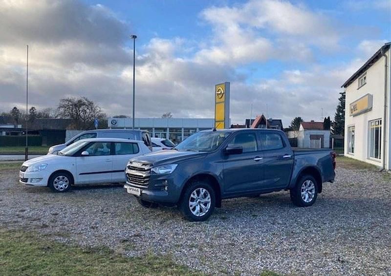 Grau Gebraucht 2023 Isuzu D-Max Abholung | 41.500 € (Guter Preis) - Bild 1/4
