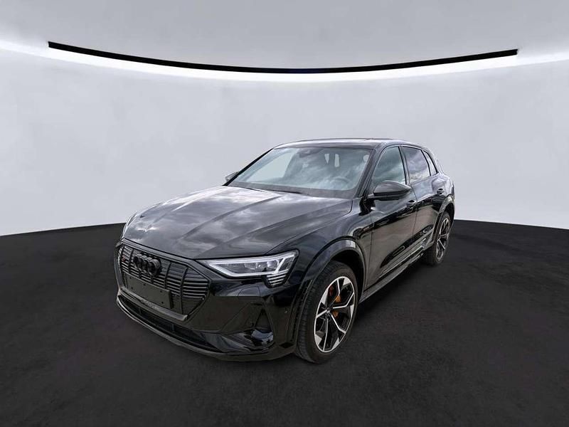 Gebraucht Audi e-tron Ambiente 369 kW (503 PS) 2023 Brillantschwarz SUV