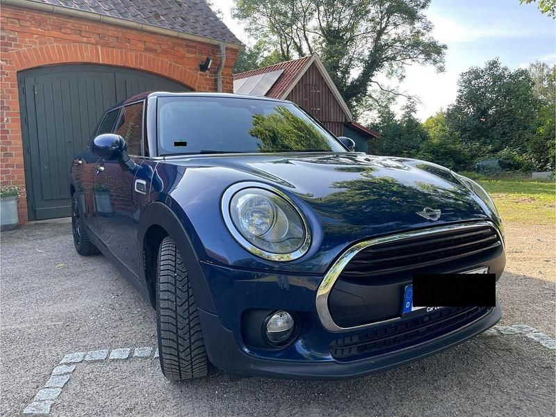 Blau Gebraucht 2016 Mini One Clubman Kombi | 9.990 € (Guter Preis) - Bild 1/4
