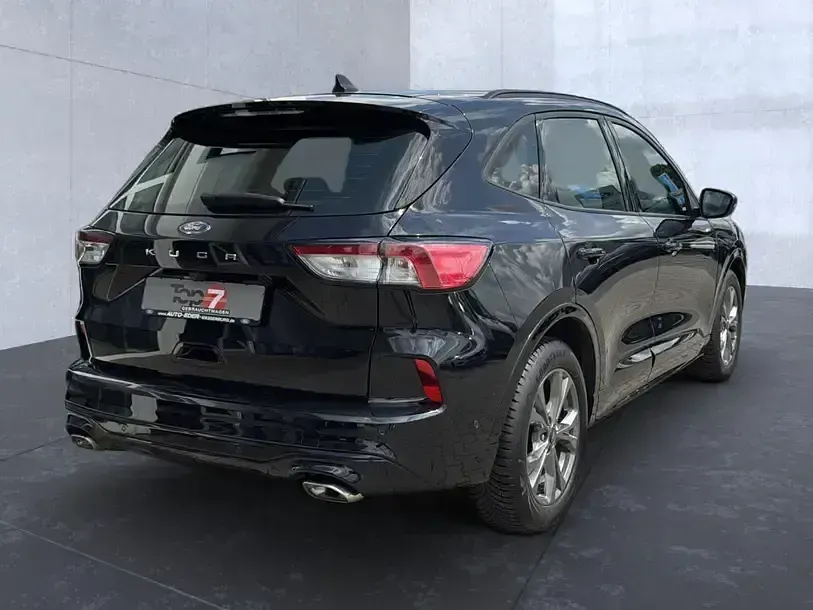 Gebraucht Ford Kuga ST-Line 150 PS (110 kW) 2023 Obsidianschwarz (metallic) SUV