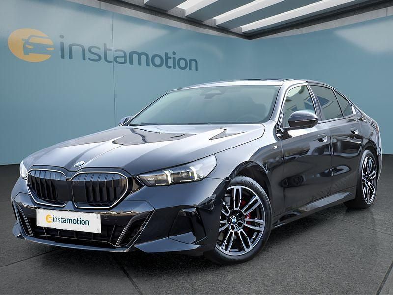 Schwarz Gebraucht 2025 BMW 520 Limousine | 54.899 € (Fairer Preis) - Bild 1/4