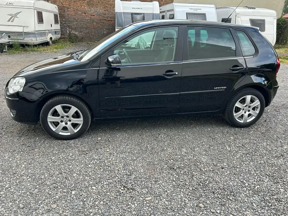 Gebraucht VW Polo 70 PS (51 kW) 2008 Schwarz Kleinwagen