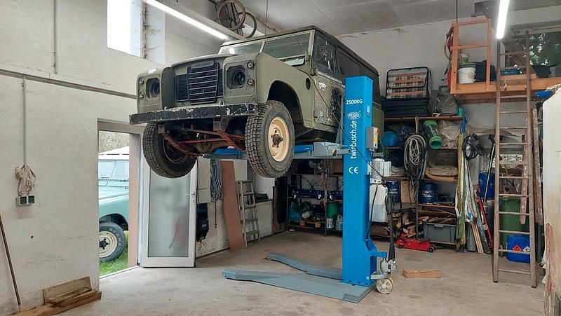 Gebraucht Land Rover 3 70 PS (51 kW) 1977 Grün SUV