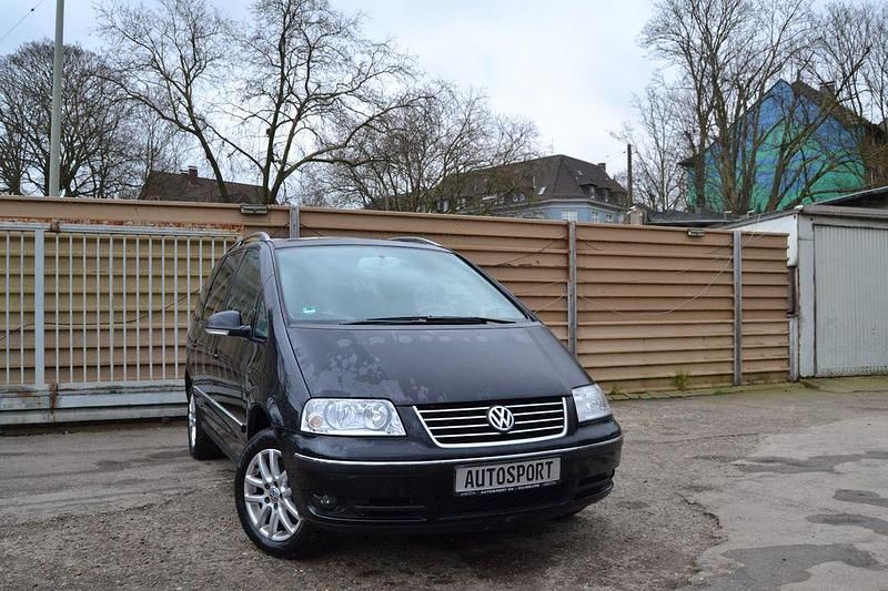 Schwarz Gebraucht 2006 VW Sharan Highline Van / Kleinbus | 11.480 € - Bild 1/4