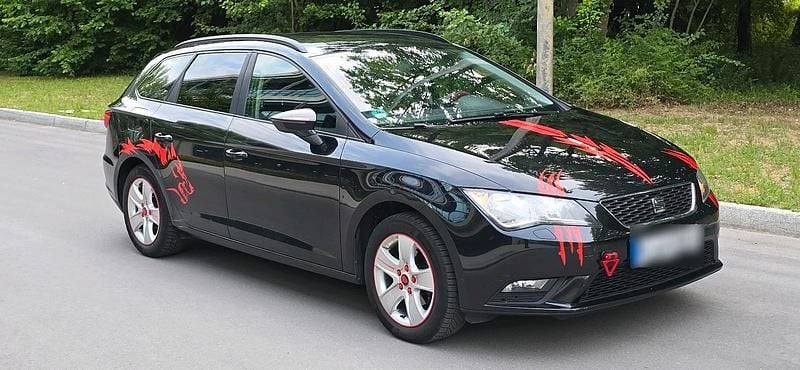 Usata Seat Leon 105 CV (77 kW) 2014 Nero Station wagon