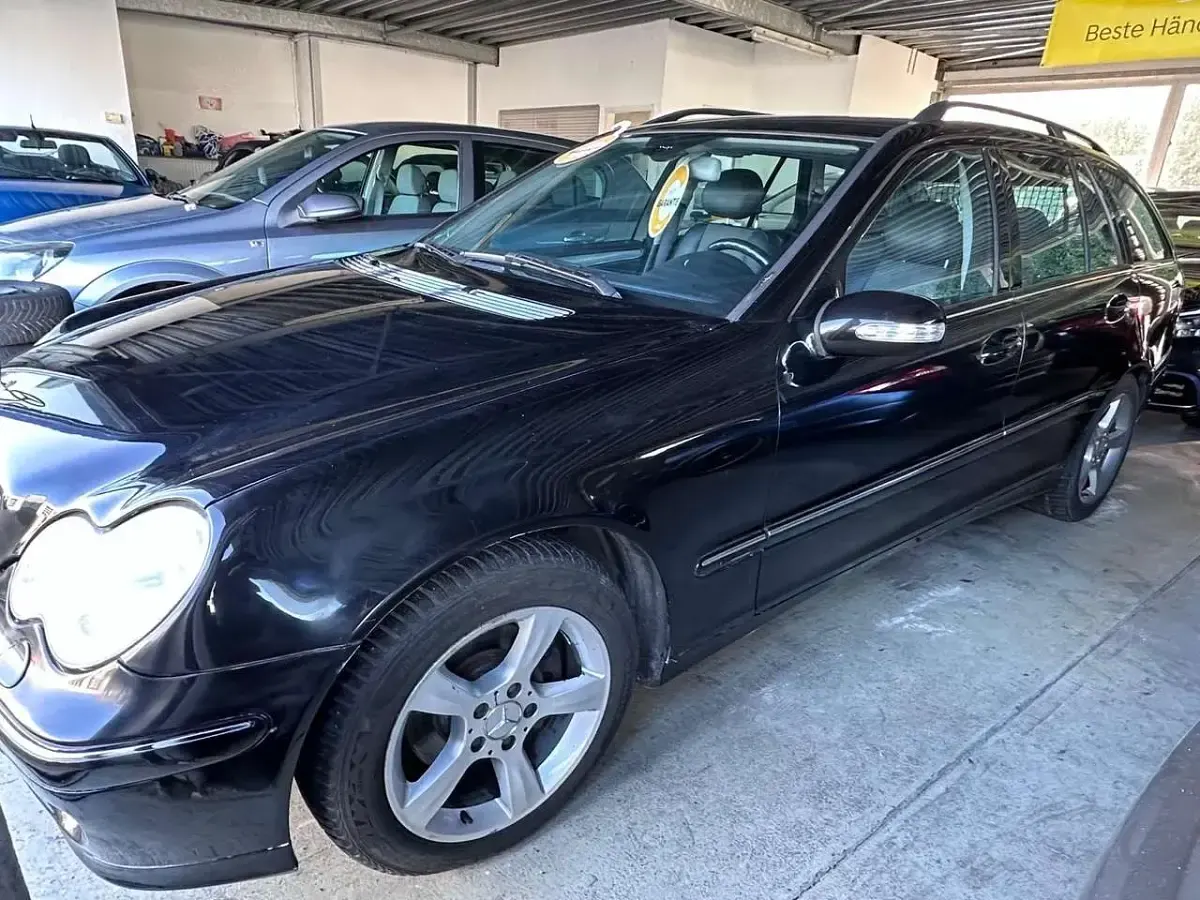 Gebraucht Mercedes C200 163 PS (119 kW) 2004 Obsidianschwarz  metalliclack Kombi