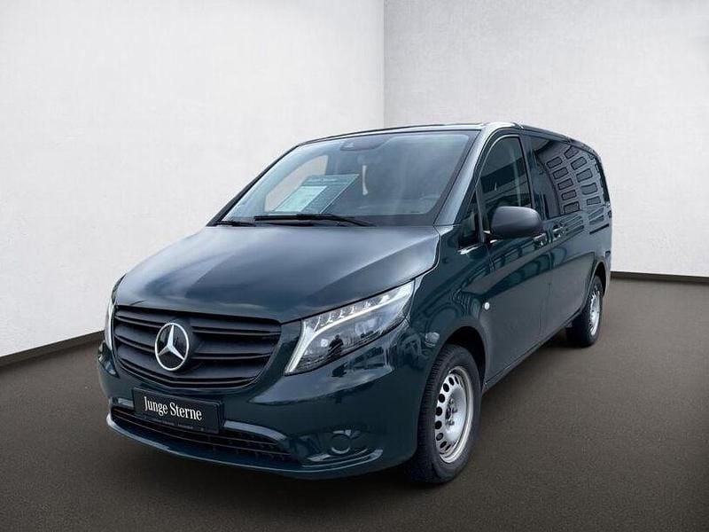 Gebraucht Mercedes Vito 163 PS (119 kW) 2022 Granitgrün Van