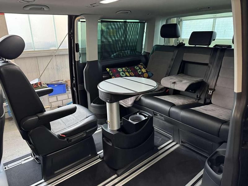 Gebraucht VW Multivan Highline 204 PS (150 kW) 2021 Schwarz Van