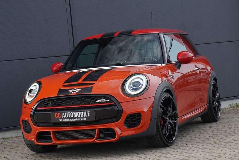 Gebraucht Mini John Cooper Works 231 PS (169 kW) 2020 Orange Kleinwagen