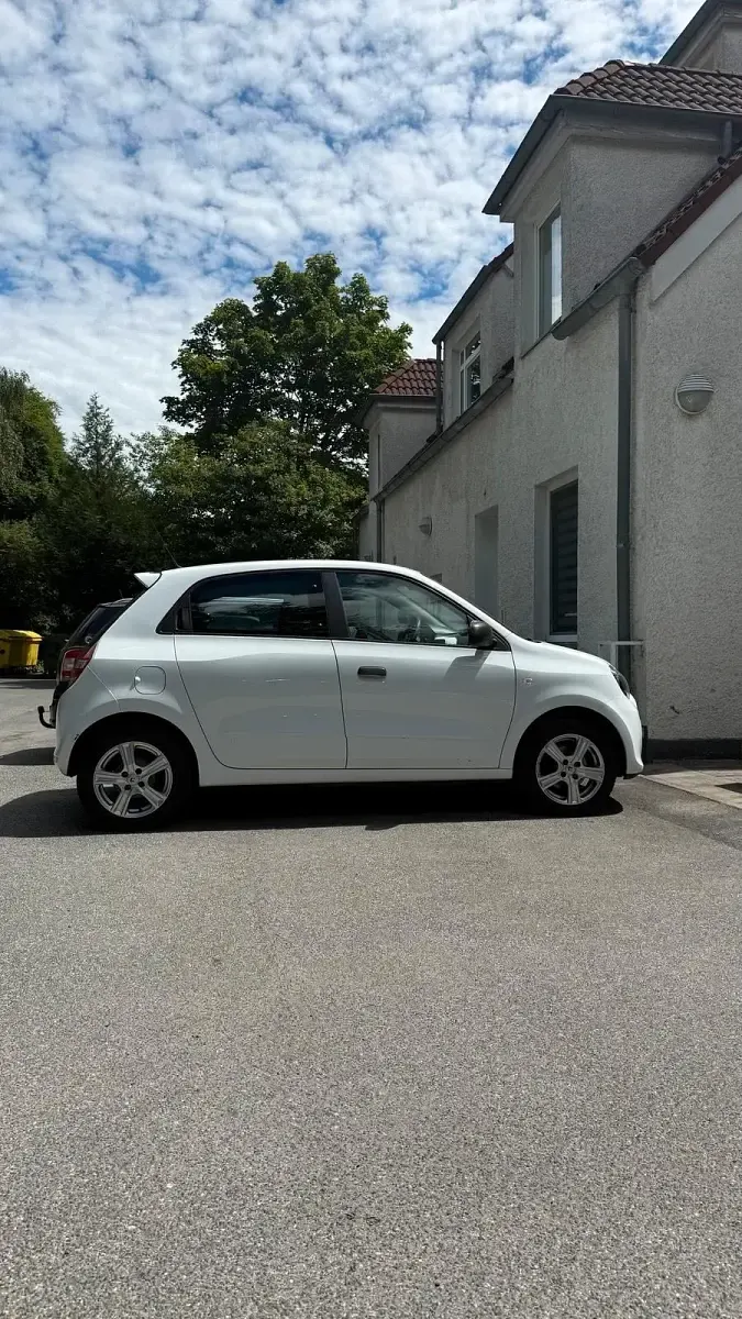 Gebraucht Renault Twingo 70 PS (51 kW) 2017 Weiß Kleinwagen