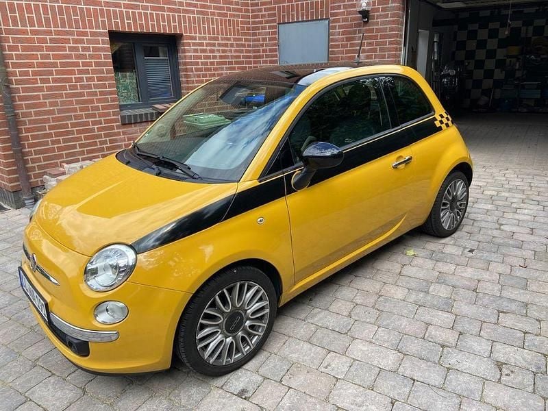 Gebraucht Fiat 500 105 PS (77 kW) 2014 Gelb Limousine