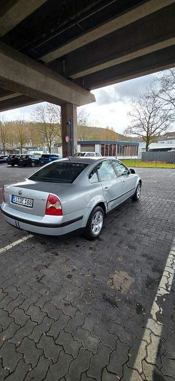 Gebraucht VW Passat Trendline 131 PS (96 kW) 2004 Grau Limousine