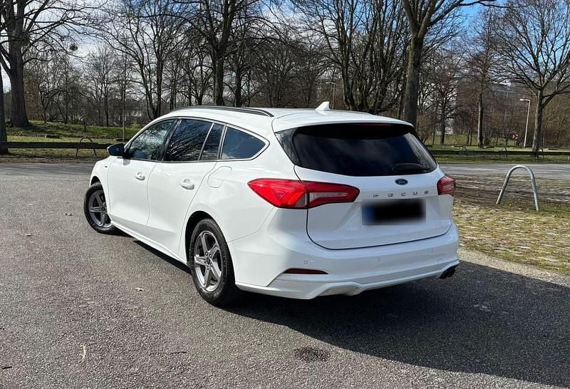 Gebraucht Ford Focus ST-Line 150 PS (110 kW) 2019 Weiß Limousine