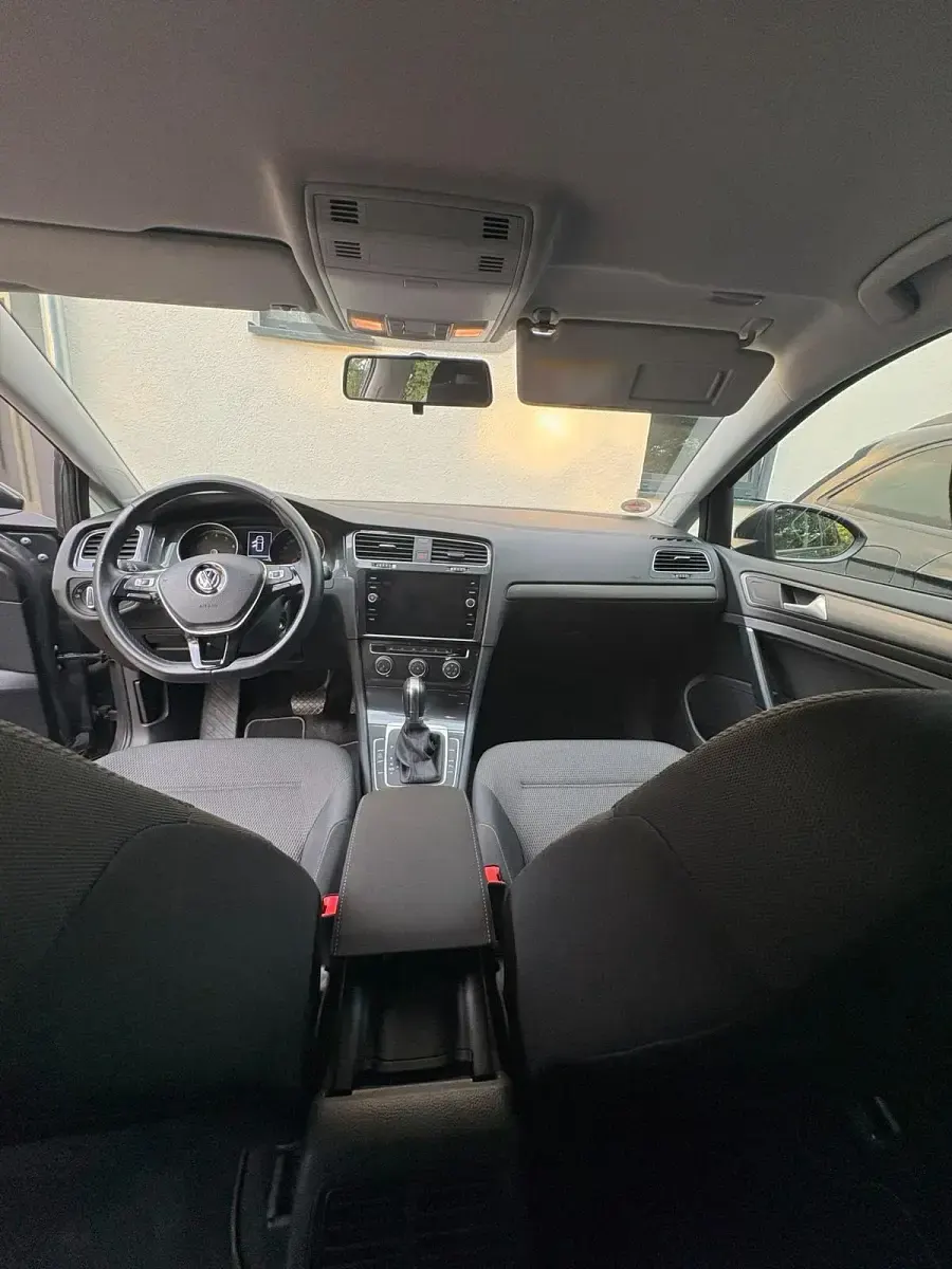 Gebraucht VW Golf VII 150 PS (110 kW) 2019 Grau Kleinwagen