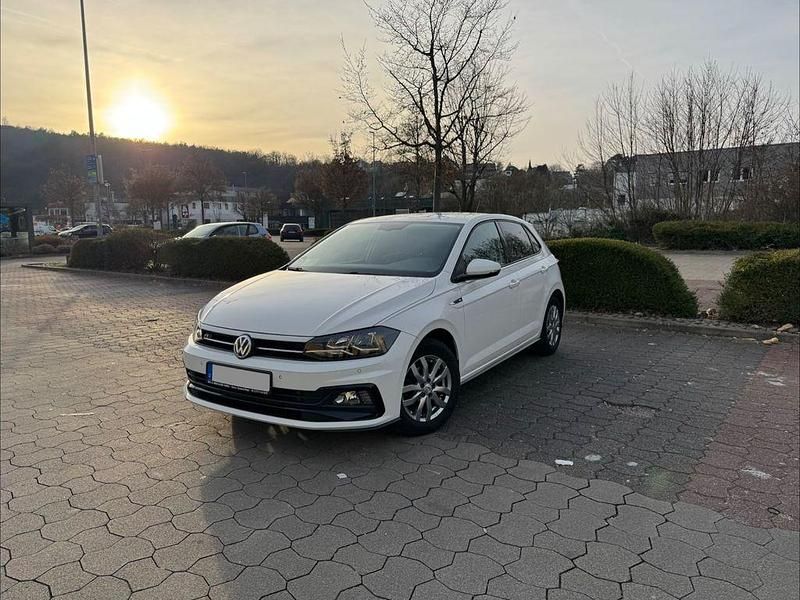 Gebraucht VW Polo Highline 95 PS (69 kW) 2018 Weiß Kleinwagen