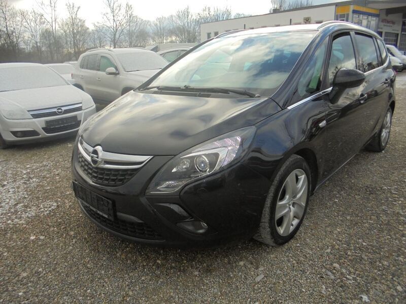Schwarz Gebraucht 2015 Opel Zafira Tourer Innovation Van / Kleinbus | 5.750 € (Guter Preis) - Bild 1/4