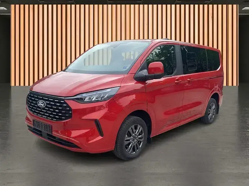 Gebraucht Ford Tourneo Custom Titanium 170 PS (125 kW) 2025 Rot Van