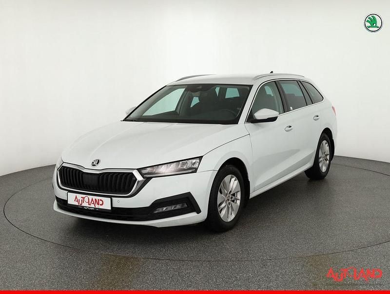 Weiß Gebraucht 2024 Skoda Octavia Kombi | 23.890 € (Guter Preis) - Bild 1/4