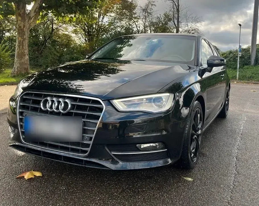Używany Audi A3 Ambition 122 KM (89 kW) 2012 Czarny Hatchback