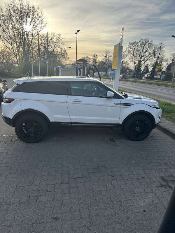 Weiß Gebraucht 2011 Land Rover Range Rover evoque Pure Coupé | 11.900 € (Fairer Preis) - Bild 1/4