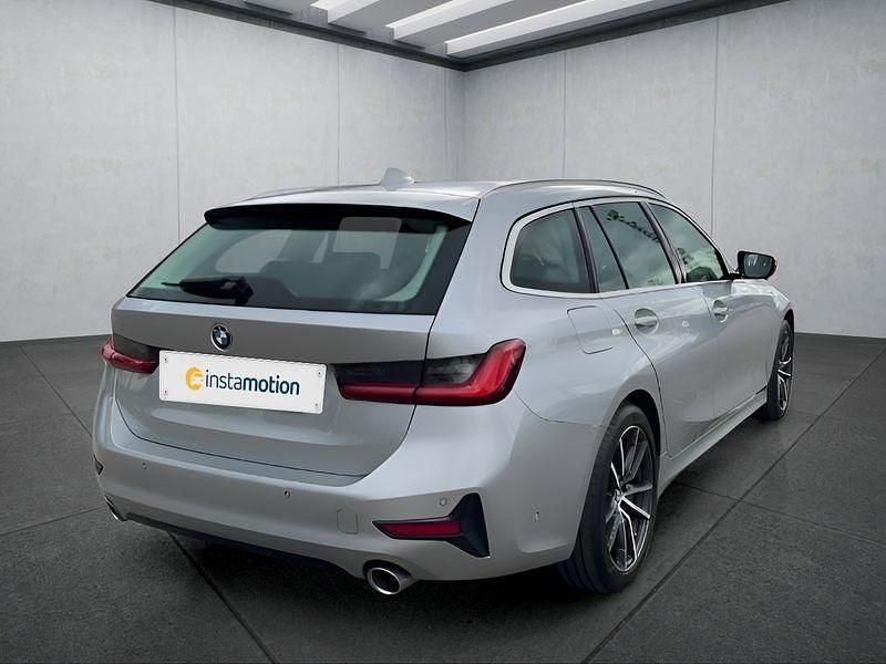 Gebraucht BMW 330 286 PS (210 kW) 2021 Silber Kombi