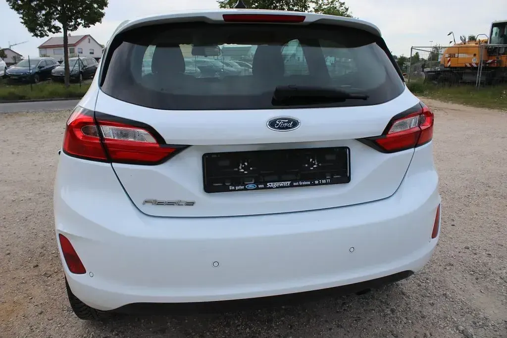 Gebraucht Ford Fiesta 75 PS (55 kW) 2022 Weiß Kleinwagen