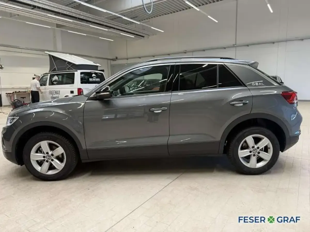 Gebraucht VW T-Roc Goal 116 PS (85 kW) 2025 Indiumgrau metallic SUV