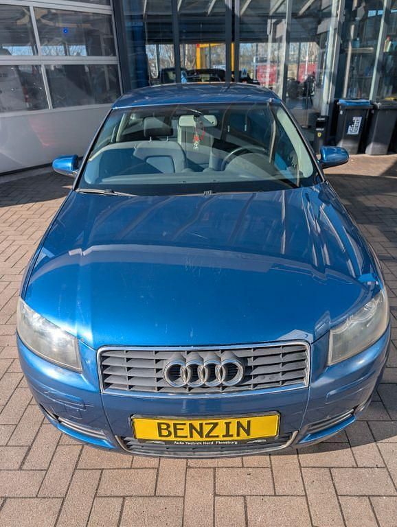 Gebraucht Audi A3 Ambiente 102 PS (75 kW) 2003 Blau Kleinwagen
