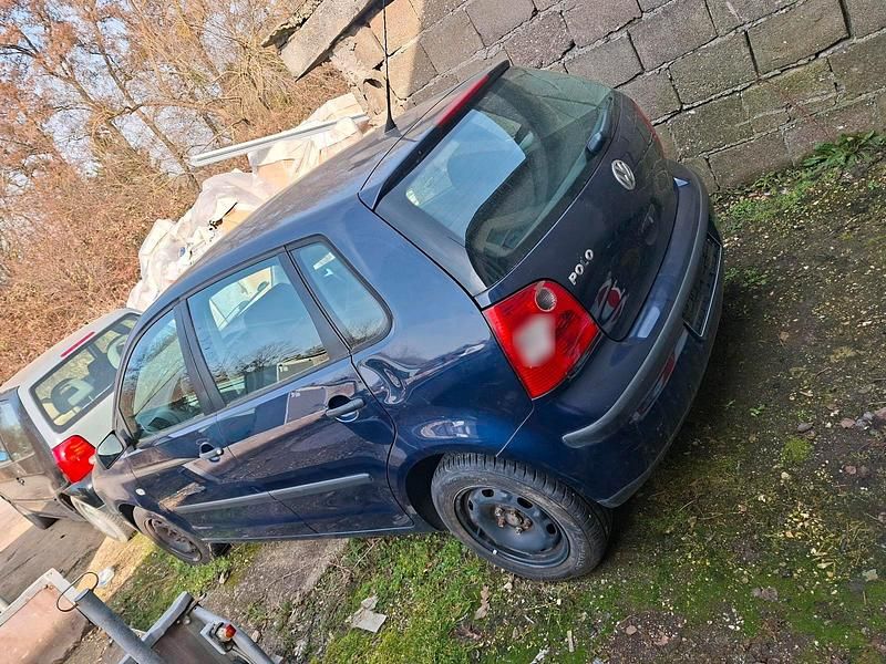 Gebraucht VW Polo 64 PS (47 kW) 2003 Blau Kleinwagen