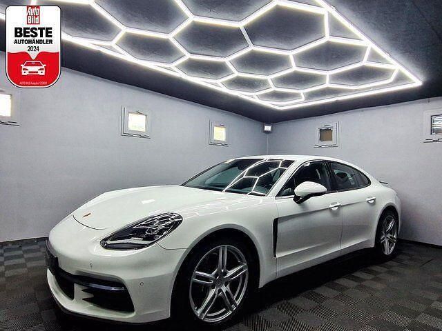 Pure white Gebraucht 2018 Porsche Panamera Limousine | 54.880 € (Superpreis) - Bild 1/4