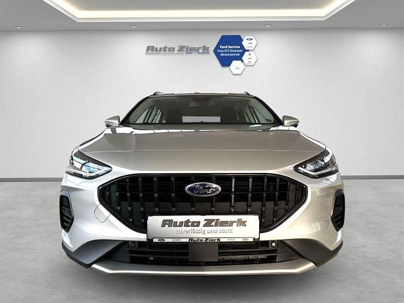 Używany Ford Focus Active 125 KM (91 kW) 2023 Srebrny Kombi