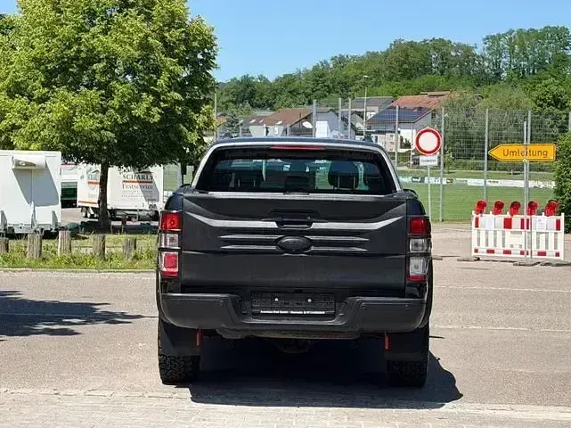 Używany Ford Ranger Wildtrack 200 KM (147 kW) 2017 Czarny Pickup
