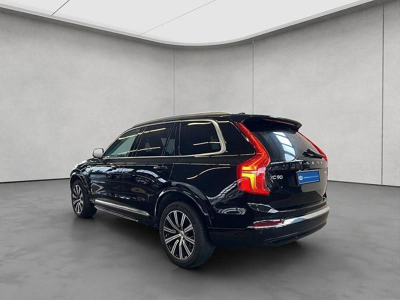 Gebraucht Volvo XC90 Plus 235 PS (172 kW) 2024 Onyx blackmetallic 717 SUV