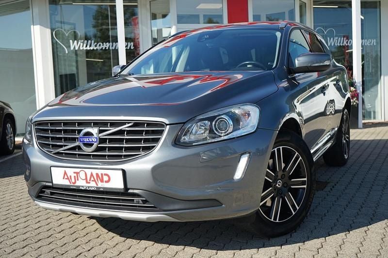 Grau Gebraucht 2017 Volvo XC60 Summum SUV | 21.990 € (Fairer Preis) - Bild 1/4