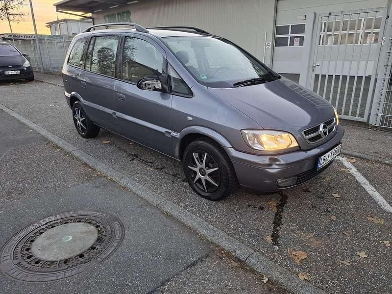 Moonlandgrau m2 Gebraucht 2005 Opel Zafira Basis Van / Kleinbus | 999 € (Fairer Preis) - Bild 1/4