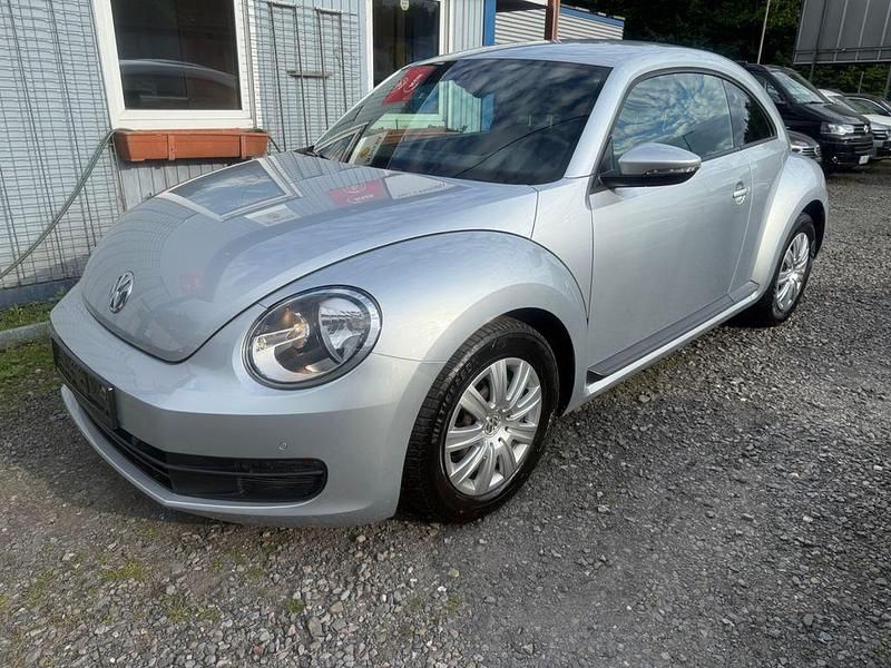 Gebraucht VW Beetle Basis 105 PS (77 kW) 2012 Silber Kleinwagen