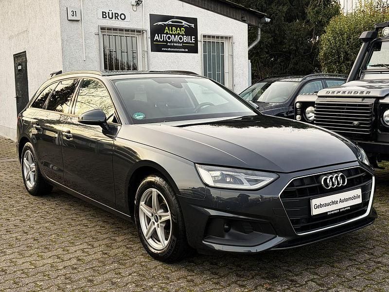 Grau Gebraucht 2022 Audi A4 Sport Kombi | 19.810 € (Superpreis) - Bild 1/4