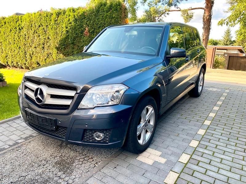 Grau Gebraucht 2010 Mercedes GLK220 Sport SUV | 6.999 € (Superpreis) - Bild 1/4