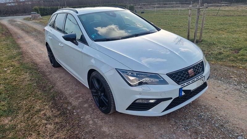 Gebraucht Seat Leon 4Drive 300 PS (220 kW) 2019 Weiß Kombi
