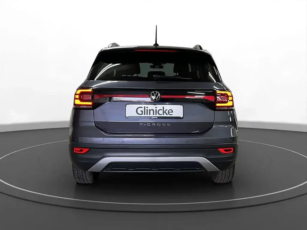 Używany VW T-Cross Active 110 KM (80 kW) 2023 Szary SUV