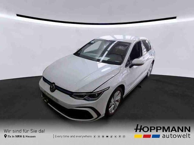Pure white Gebraucht 2022 VW Golf VIII GTE Limousine | 24.990 € (Fairer Preis) - Bild 1/4