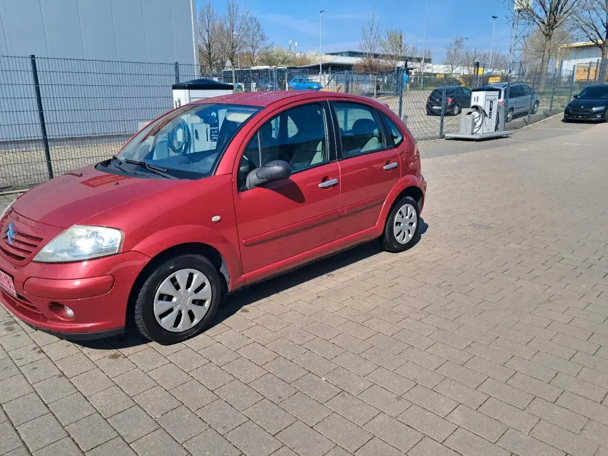 Gebraucht Citroën C3 75 PS (55 kW) 2005 Rot Kleinwagen