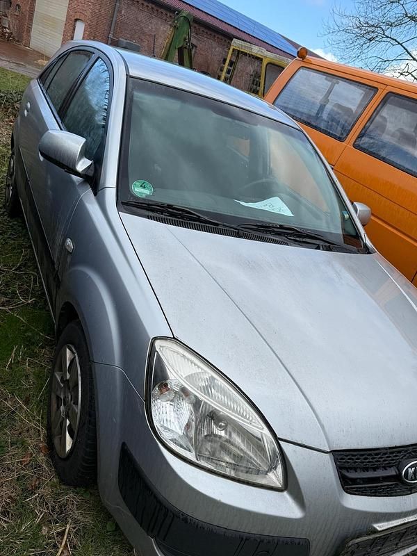 Gebraucht Kia Rio 97 PS (71 kW) 2008 Grau Kleinwagen