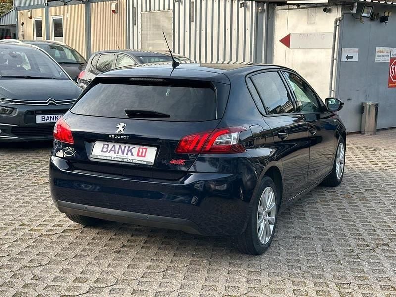 Second-hand Peugeot 308 Style 110 CP (80 kW) 2018 Albastru Berlinǎ