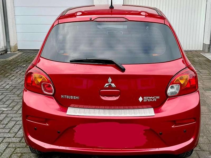 Gebraucht Mitsubishi Space Star 71 PS (52 kW) 2017 Rot Kleinwagen